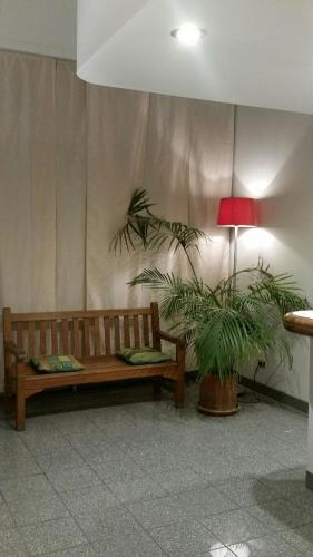 with FREE PARKING - con Parcheggio incluso - The Boheme Navigli - Quiet & comfy vintage Junior Suite