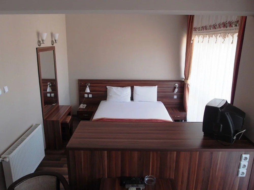 Otel Tirem