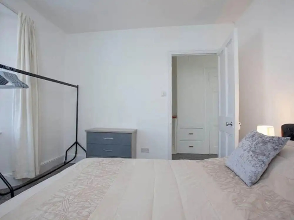 Torquay - House - Sleeps 6 - Pet Friendly