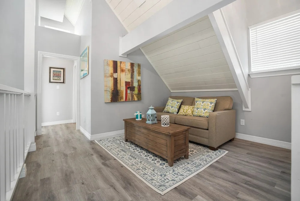 Aqua Dreams - Pet Friendly! Heated Private Pool!