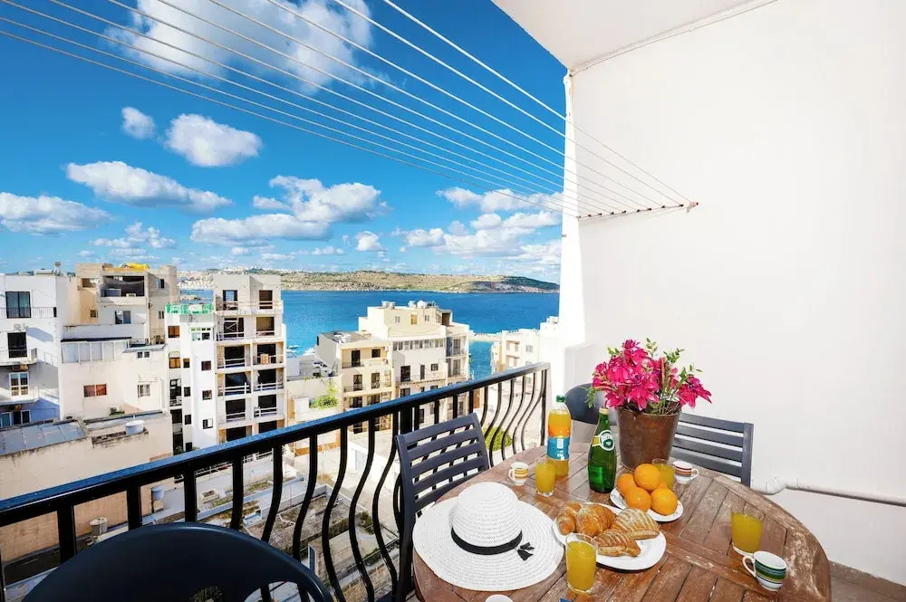 Seashells Apartment with sea view terrace with romantic sunsets