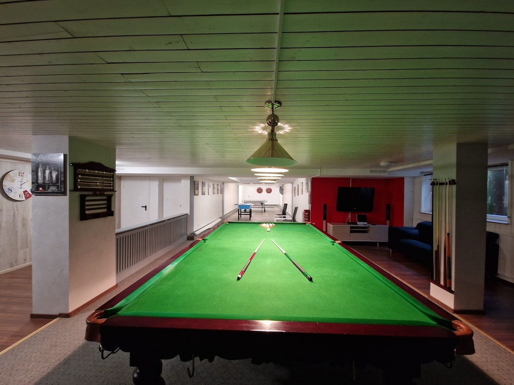 WG-Hostel