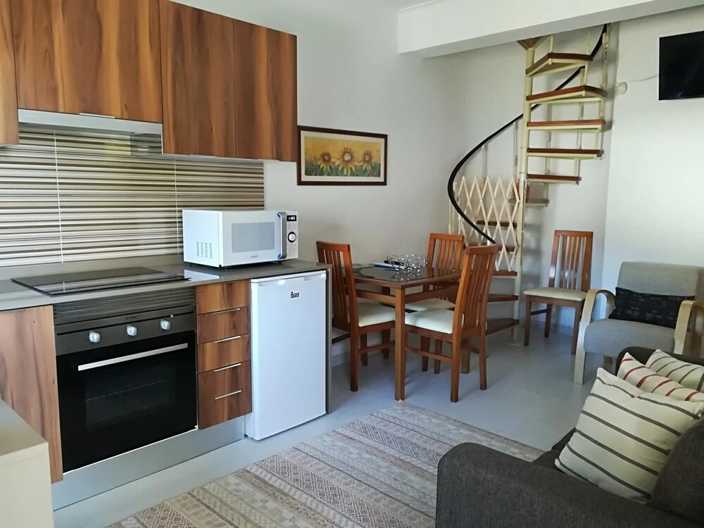 House With 2 Bedrooms in Sesimbra, With Wonderful Mountain View, Enclo