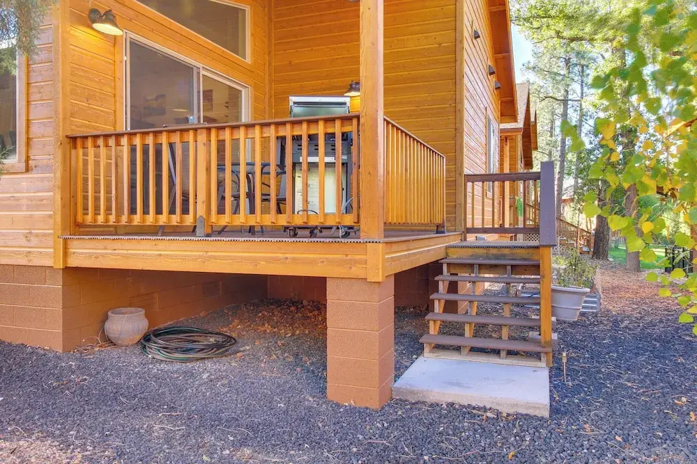 Ice Fish in High Country: Quiet, Wooded Retreat