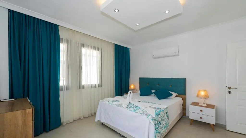 Hisar 1 - 4 Bedroom Holiday Villa in Hisarönü