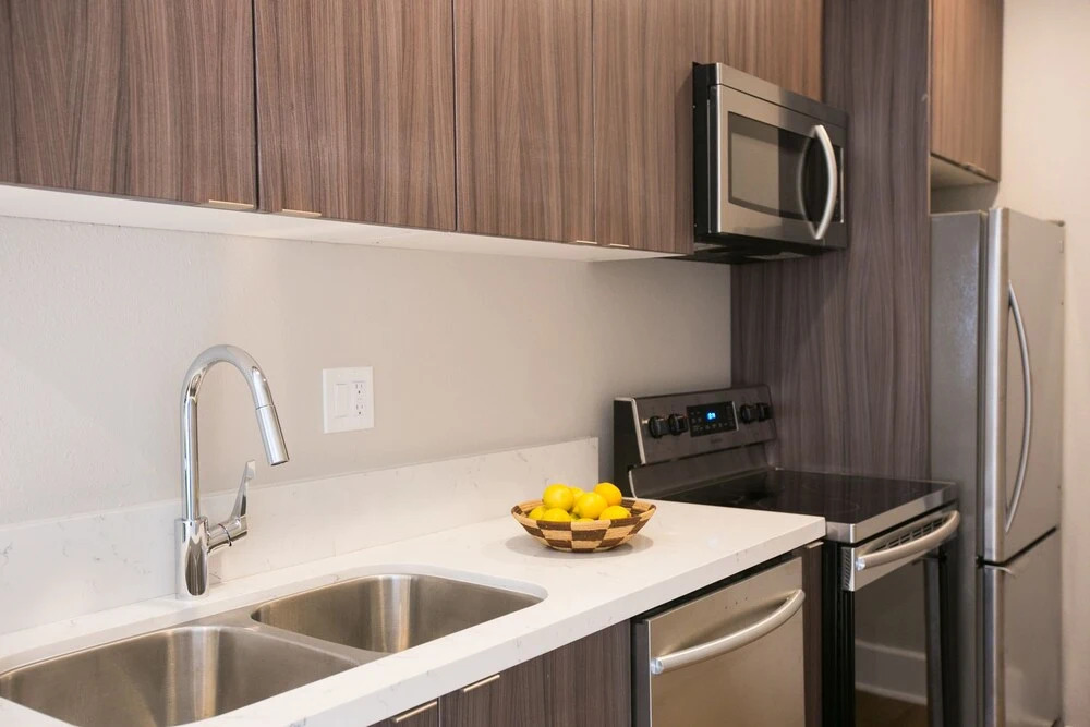 Chic Gaslamp Quarter Suites by Sonder