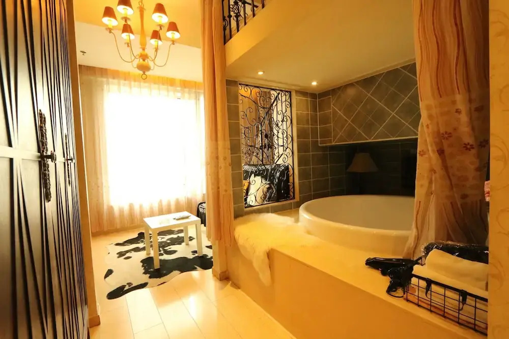 Warm Journey Apartment