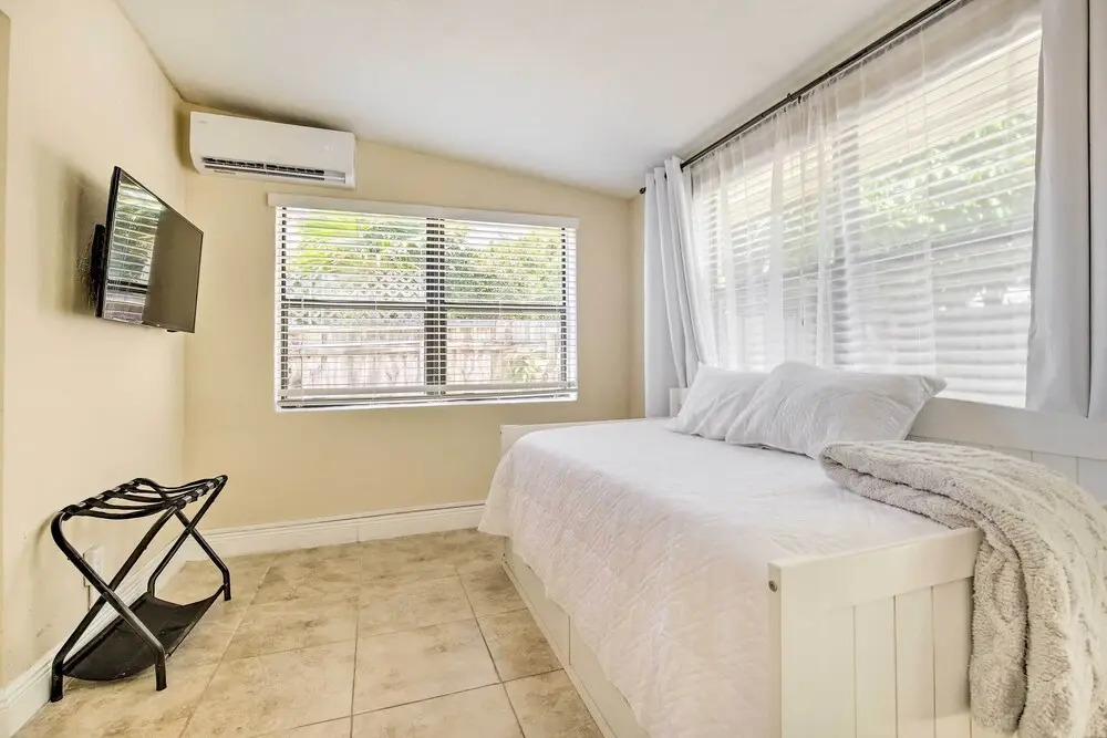 Vacation Rental w/ Private Pool in Wilton Manors