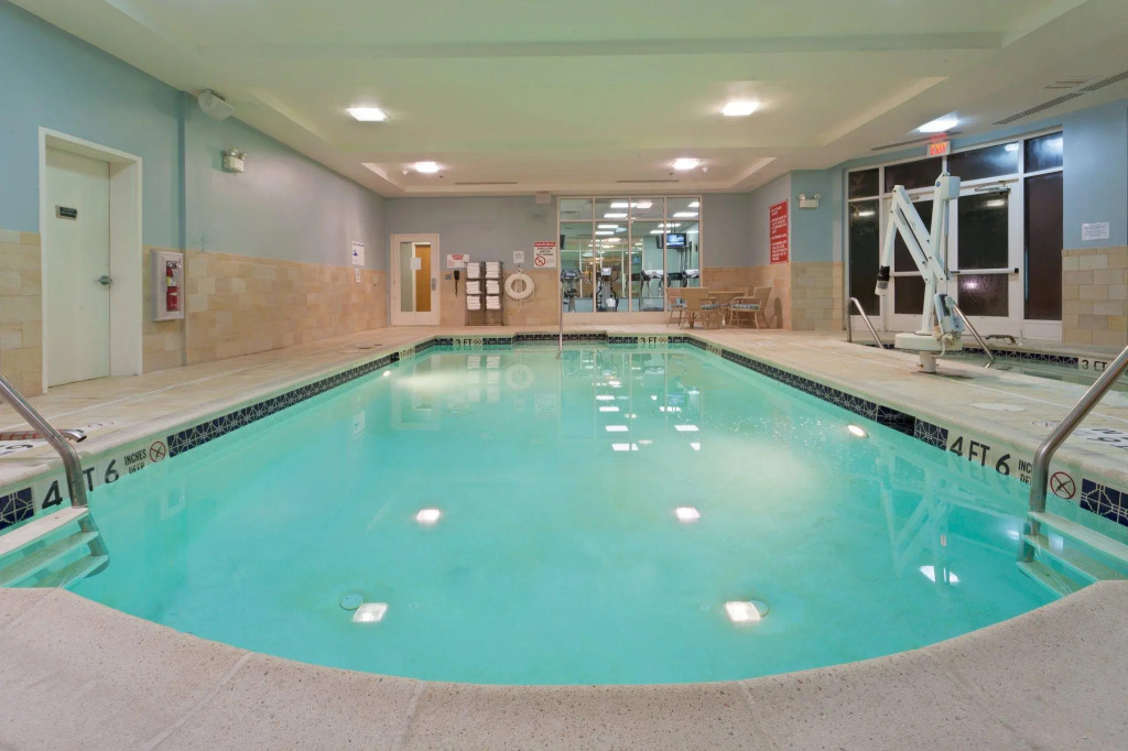 Отель Манахавкина Holiday Inn Manahawkin