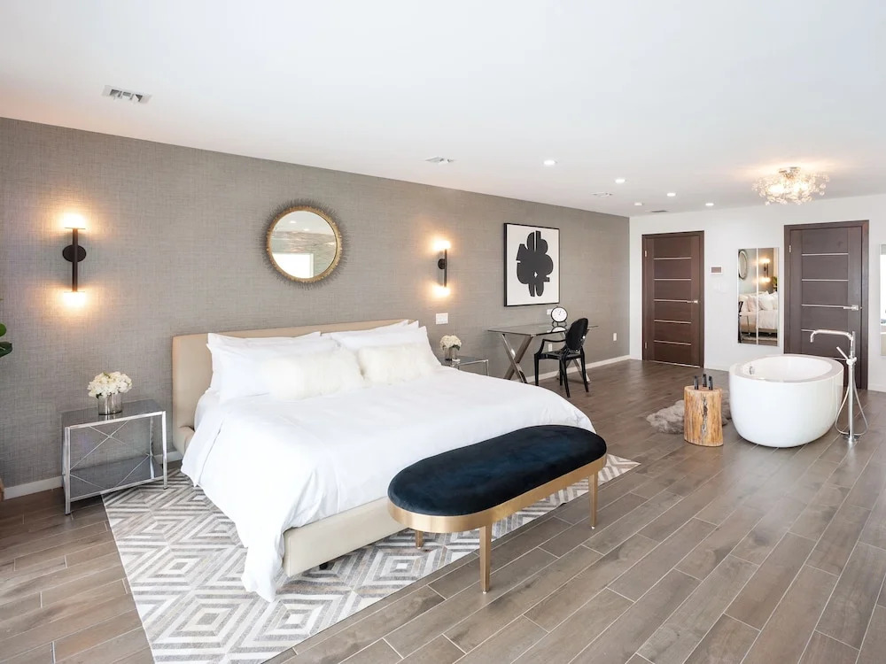 Black Urchin Boutique Resort