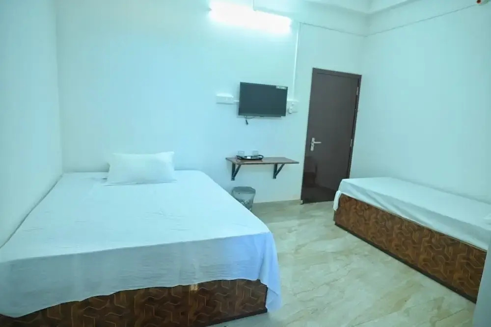 Hotel Tricon Residency