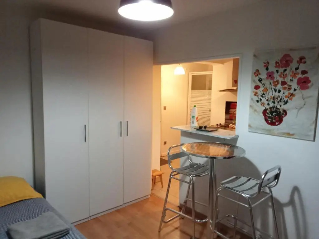 Studio charmant tout équipé