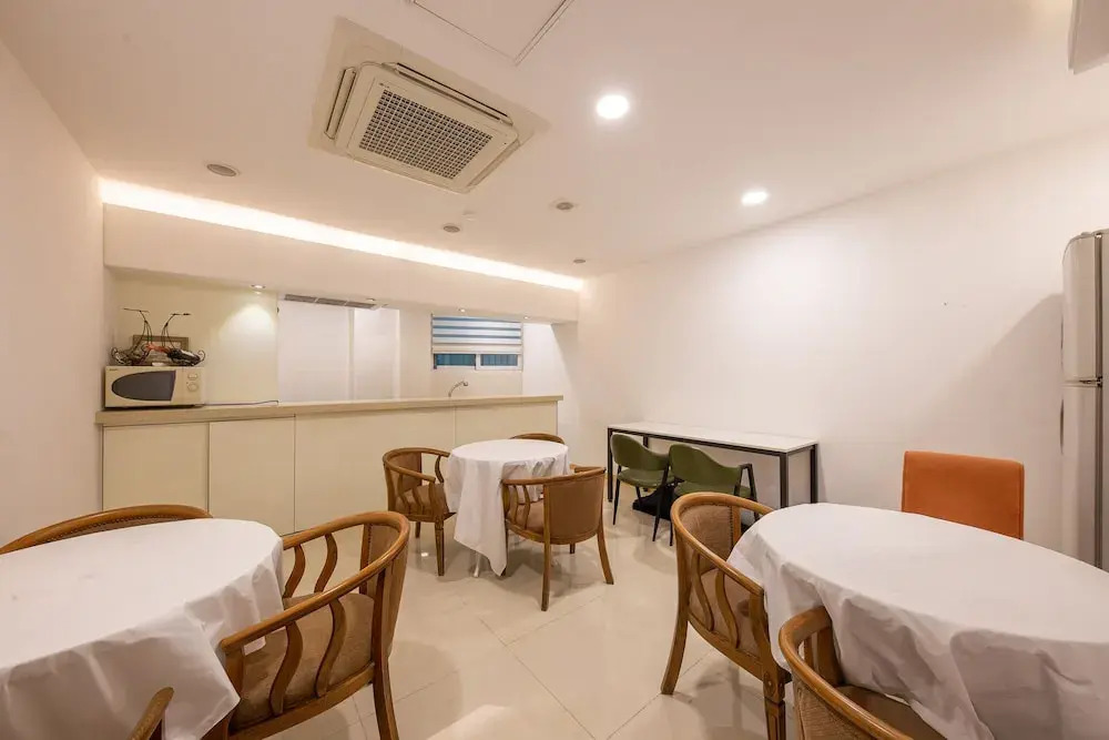 Pacific7 Hotel