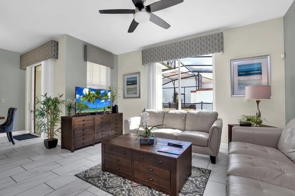 4804crusoe 4 Bedroom Townhouse