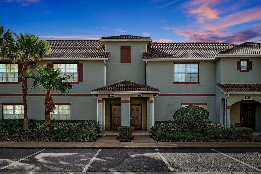1576 Moon,champions Gate,4bed