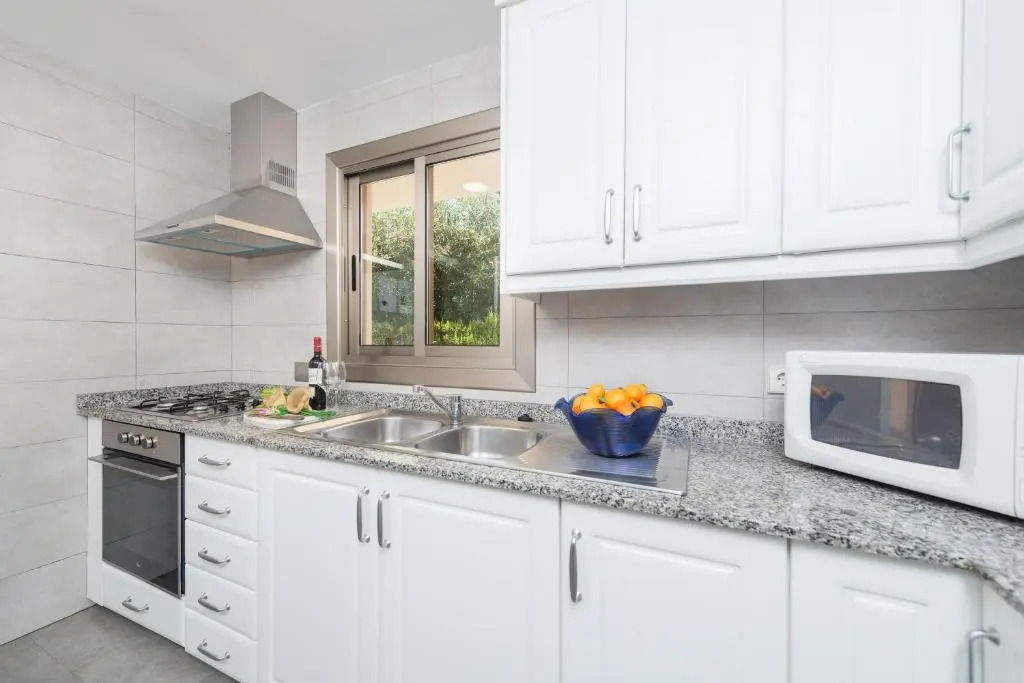 Sea Side 4, Adosado Primera Línea Playa Alcudia by SM Holiday Properties