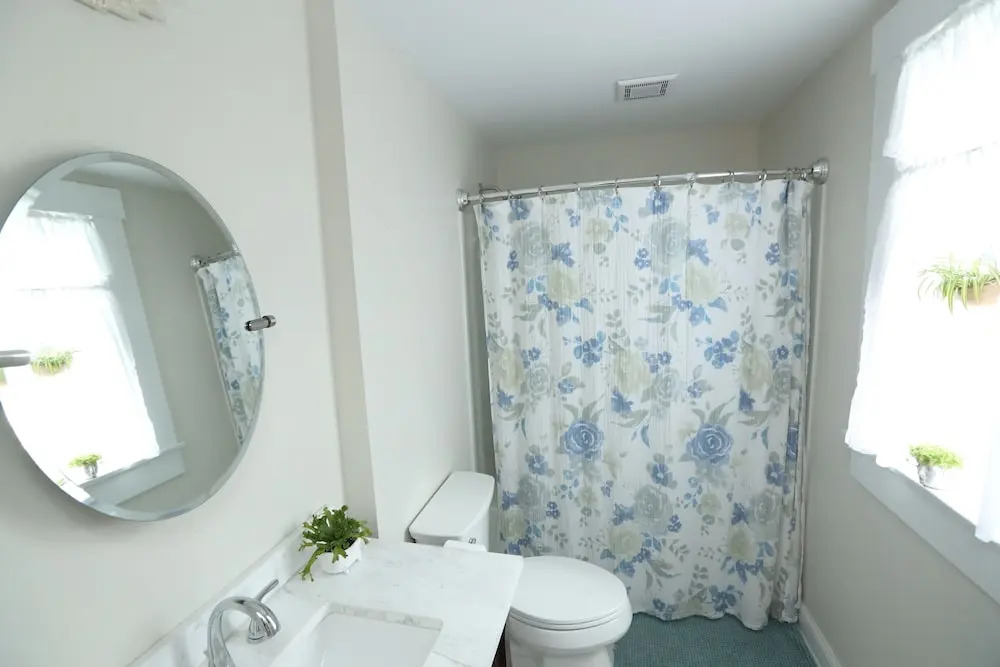 Division Street Suite