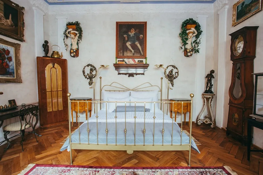 Divná pani Luxury Gallery Rooms