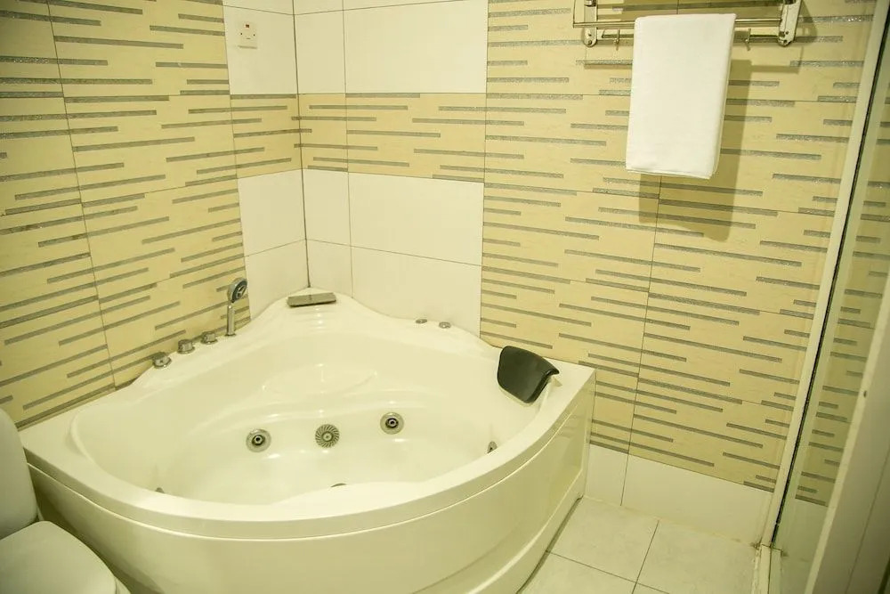 Kebby's Hotel