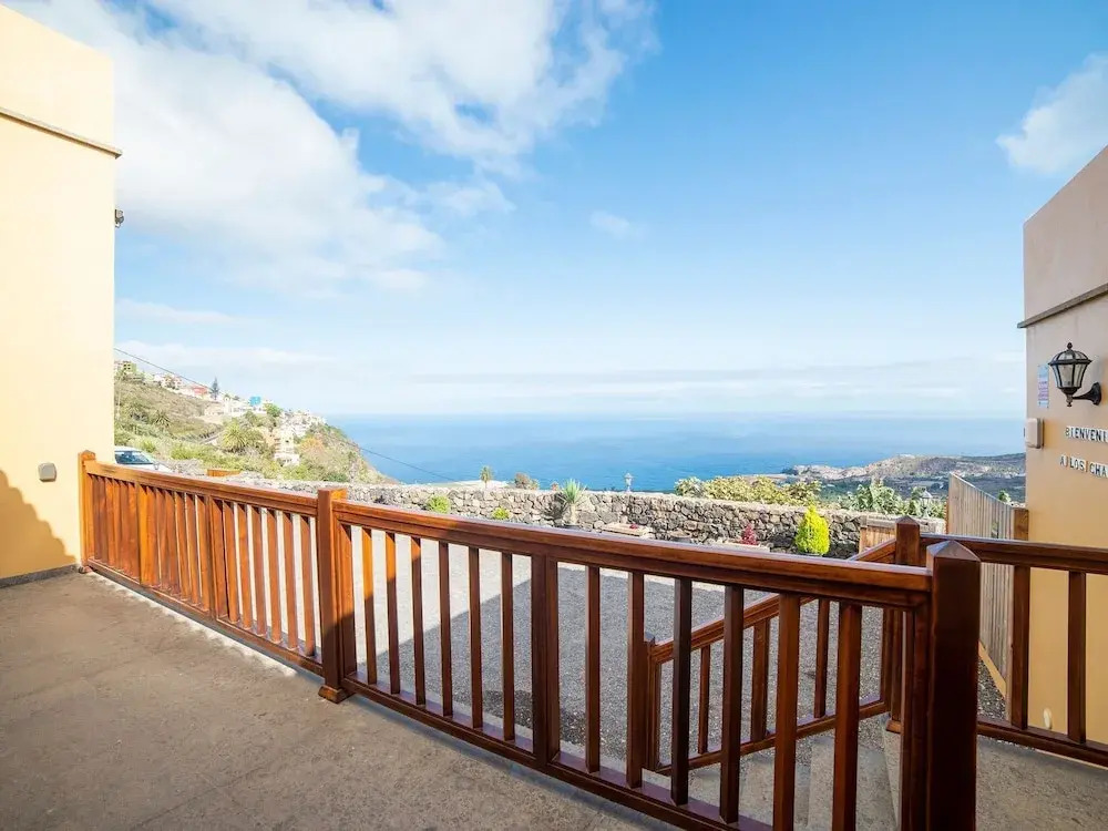 Nice Apartment With Fantastic Views of the Coastline of Tenerife