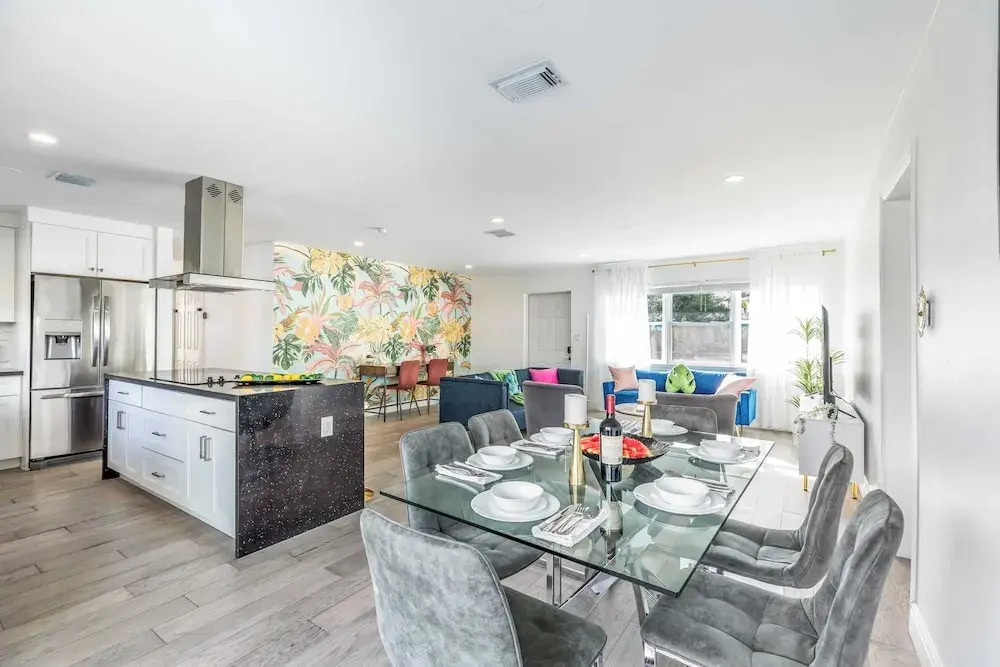 Pool, Hot Tub & Putting Green Near Deerfield Beach Oasis on Fourth by Avantstay