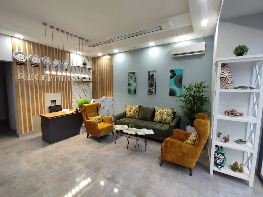 Avtoteh Hotel