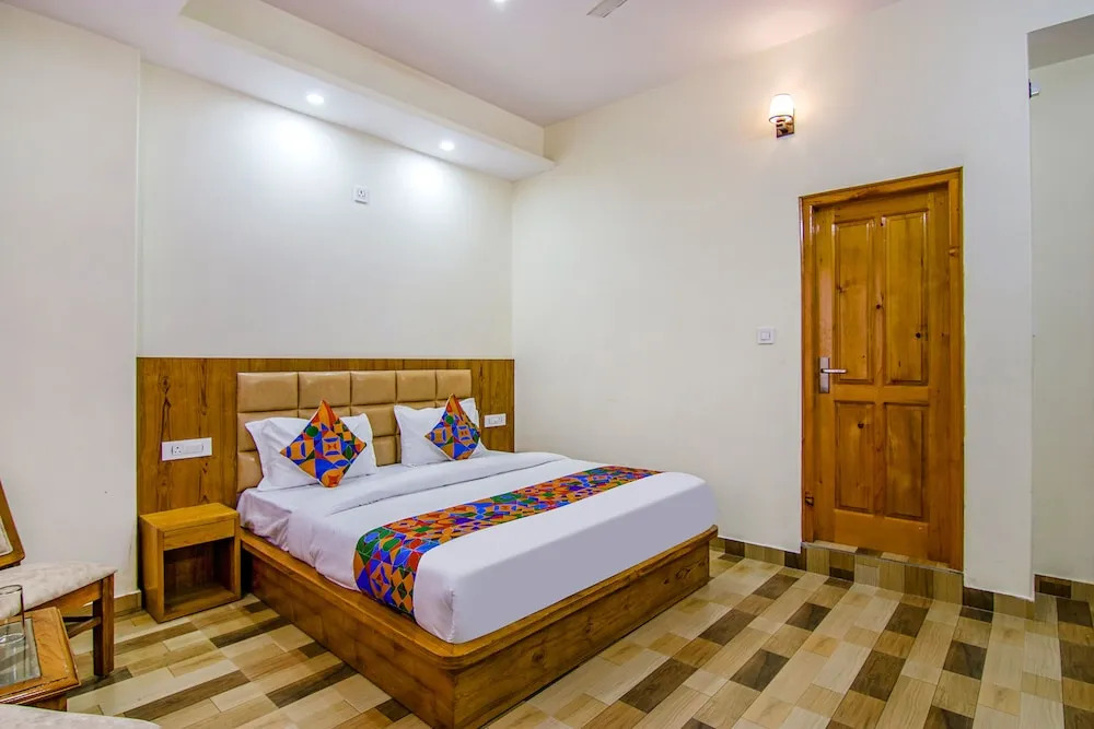 Fabhotel Himalayan Park