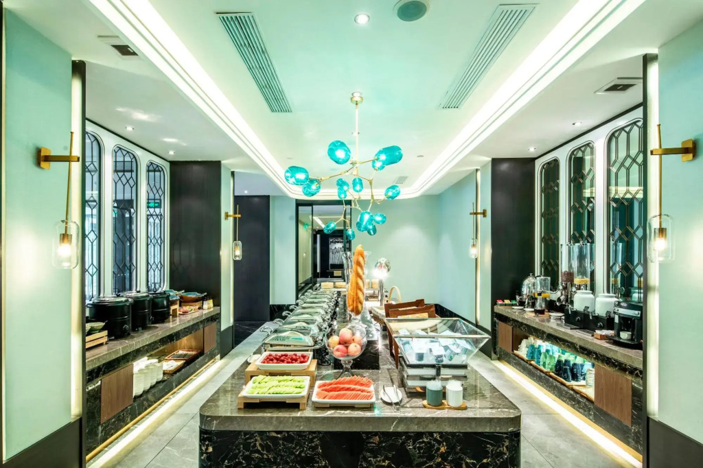 Orange Hotel (Shanghai North Bund Tilanqiao Metro Station)
