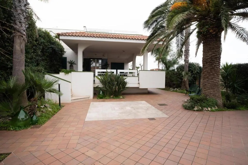 B&B TORRE AZUL FRONTEMARE - Bisceglie