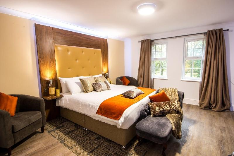 Trivelles Gatwick Hotel & airport Parking