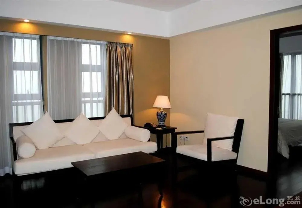 Zhanhong Pazhou Service Apartment