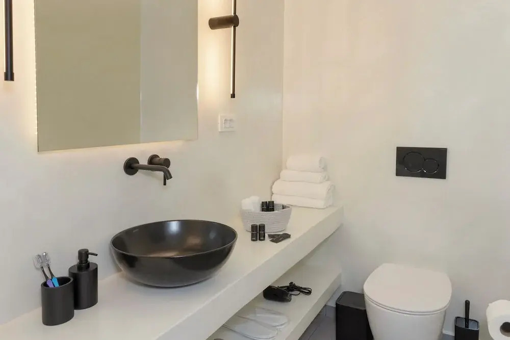 Linea Luxury Suites