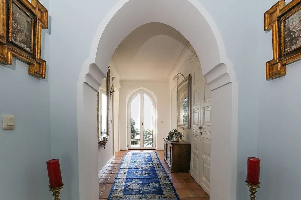 Luxury Italian Lakes Villa With Pool. 360 Degree Views. Sleeps 11
