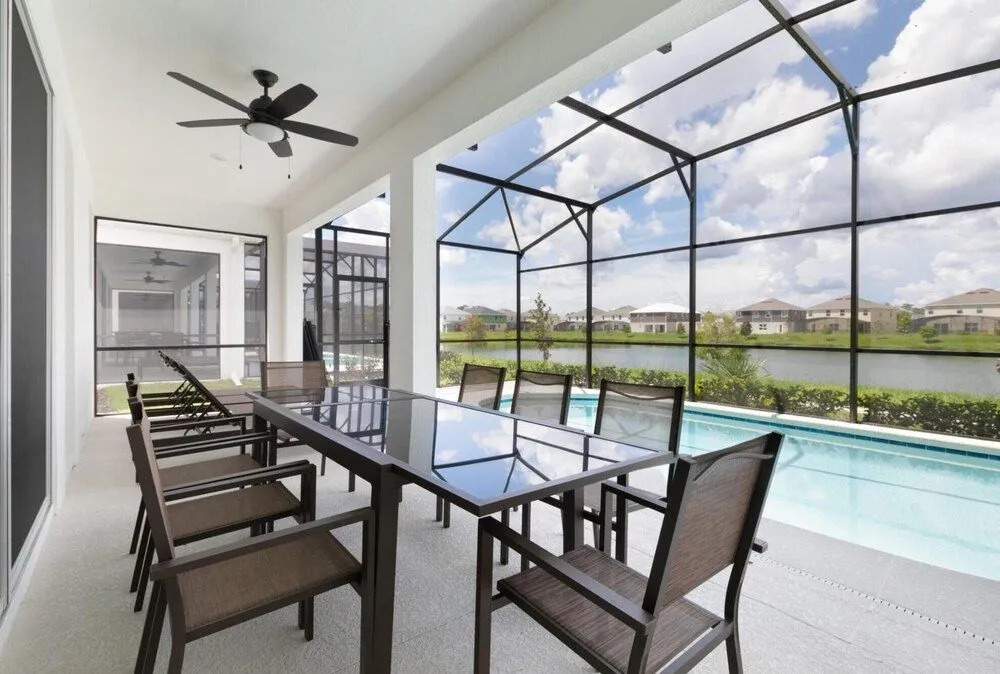 Stunning house with private pool