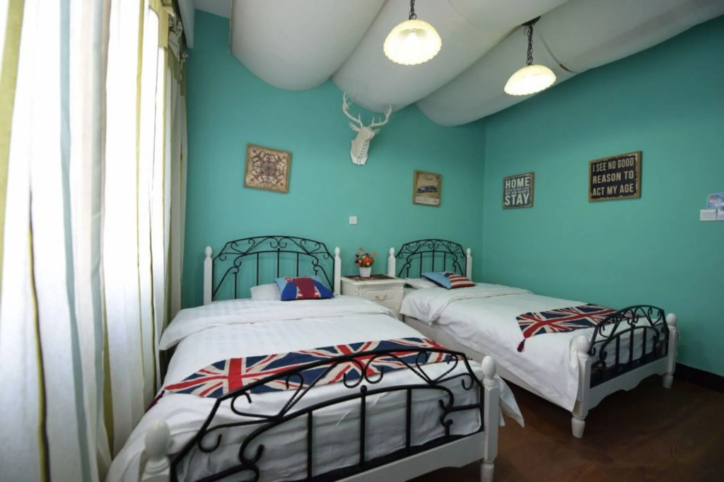 Wuzhen HE & SHE Inn