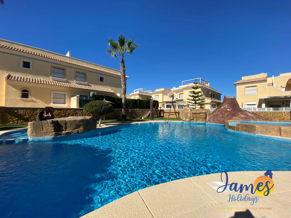 Brisa Golf II ground floor apartment with 2 comm pools EB6