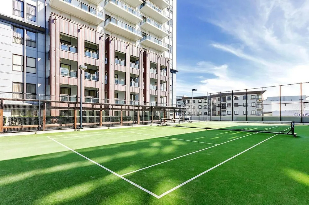 QV Studio with Hotel Amenities Gym and Pool - 924