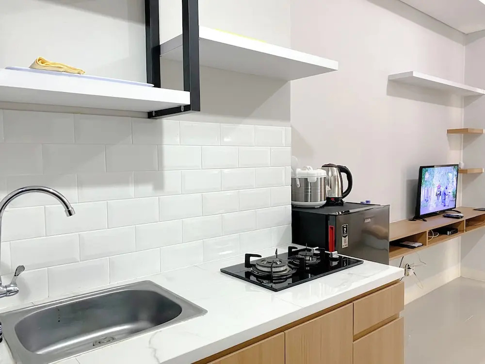 Restful And Well Designed Studio Transpark Juanda Bekasi Timur Apartment