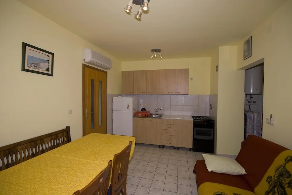 Apartments Marinko
