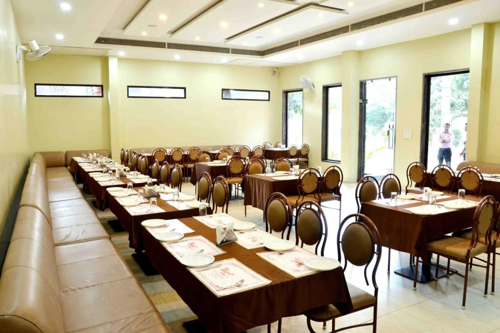 Vista Rooms at Mahalaxmi Nagar