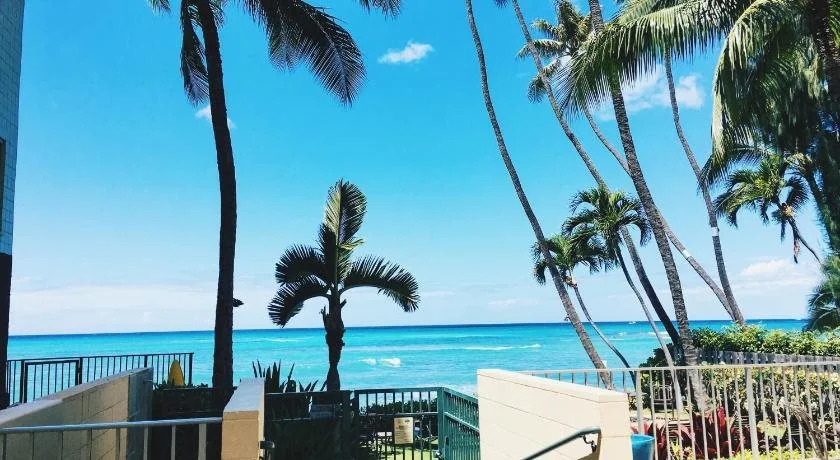 Diamond Head Beach Hotel