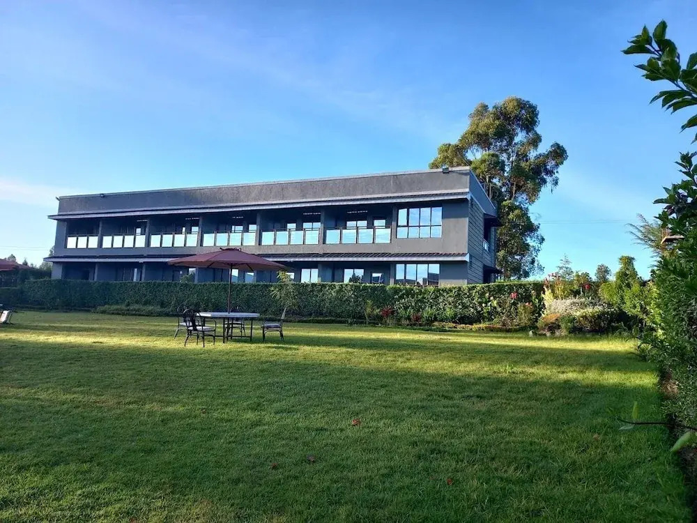 Olempiaus Gardens Hotel