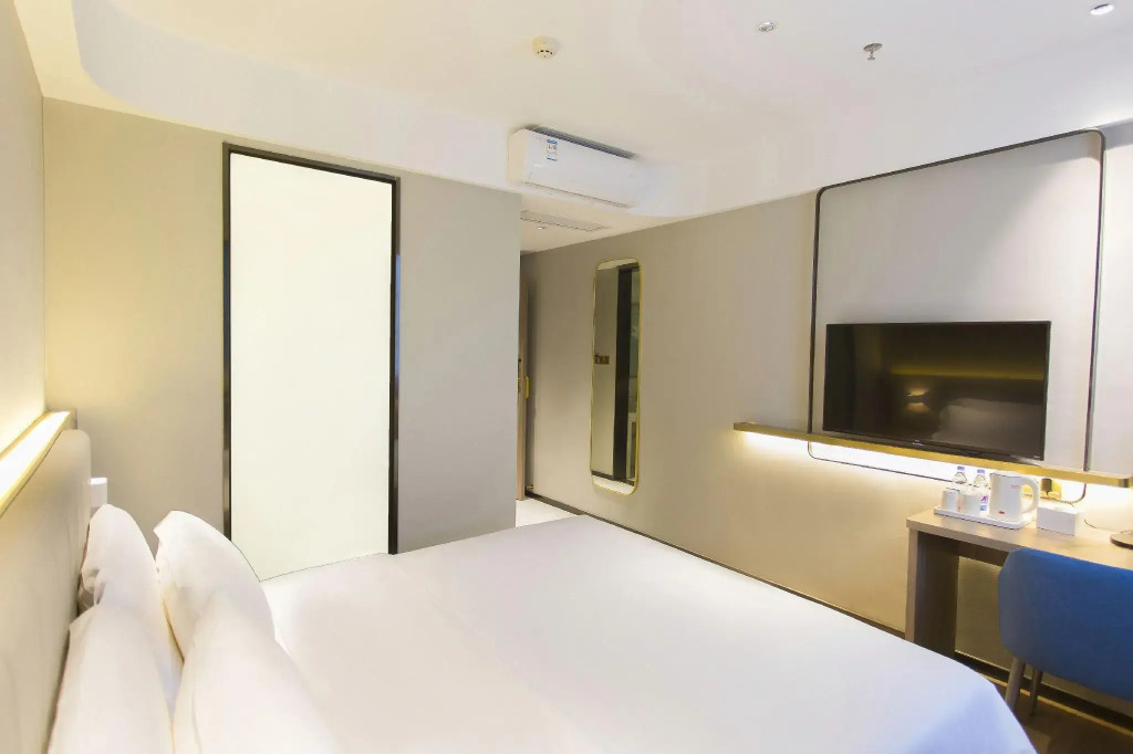 7 Days Inn (Guangzhou Jingxi Nanfang Hospital Tonghe Metro Station)