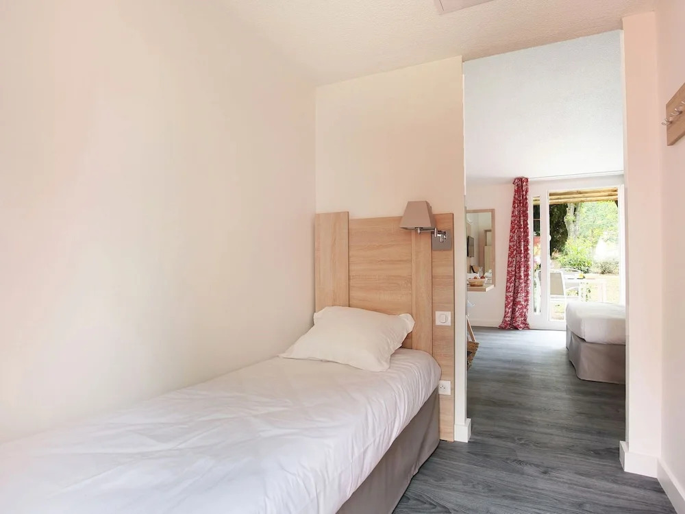 Beautiful holiday home with air conditioning in the Camargue