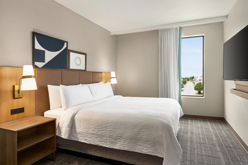 Staybridge Suites Detroit Woodhaven