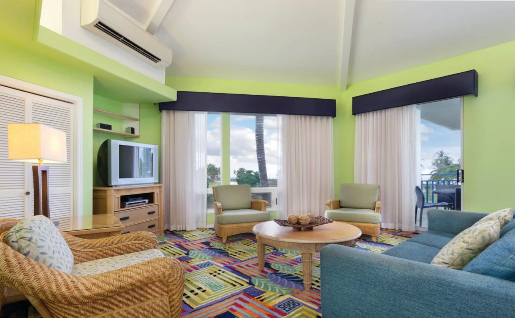 Holua Resort