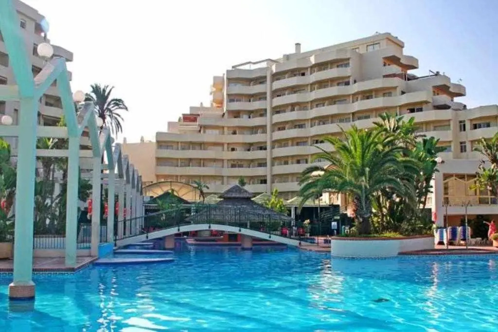 Benal Beach 907
