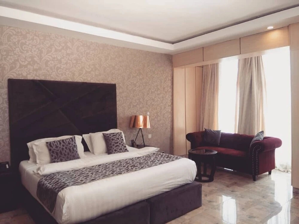 Willowwood Hotel Owerri