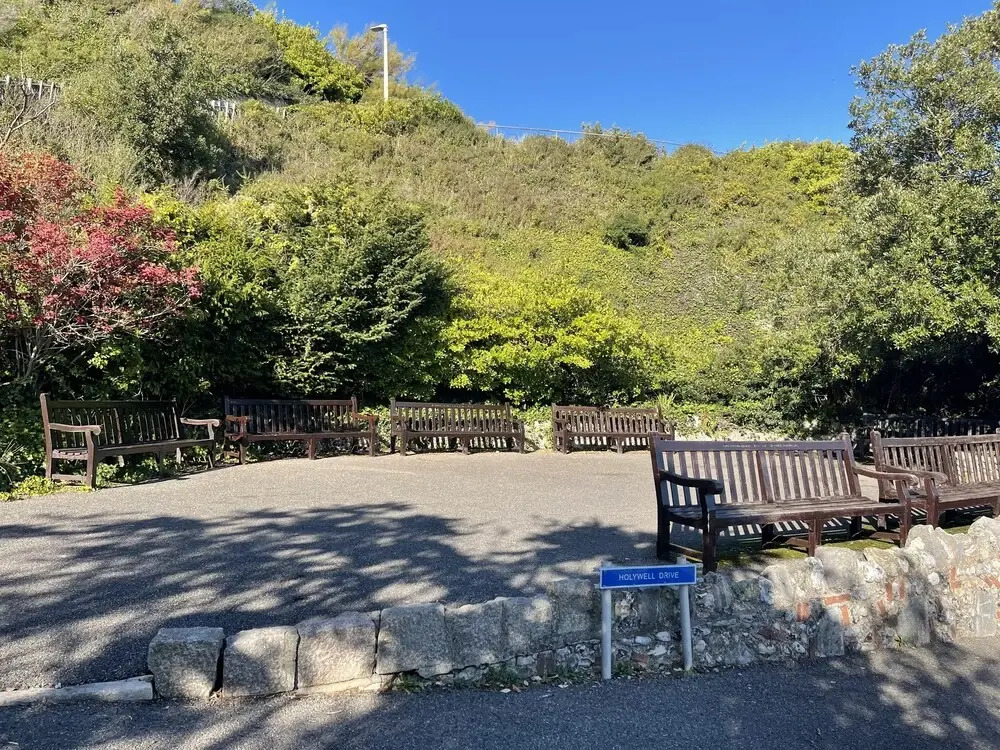 2-bed, Sleeps 4, Free Parking, Pets Allowed