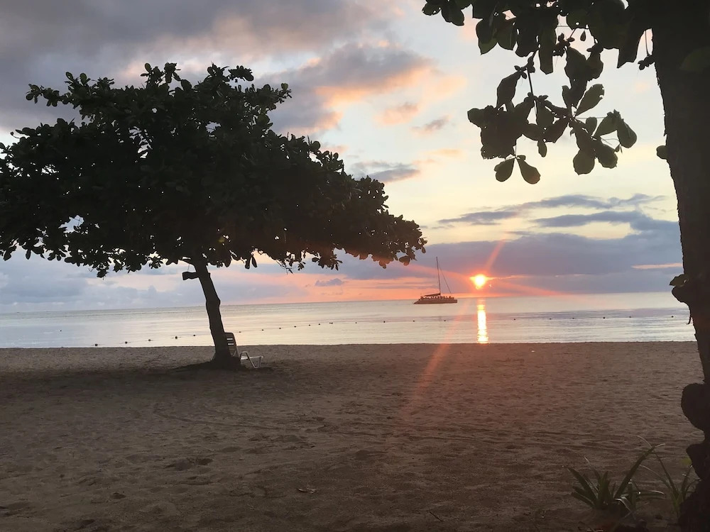 Negril Beach Club Condos